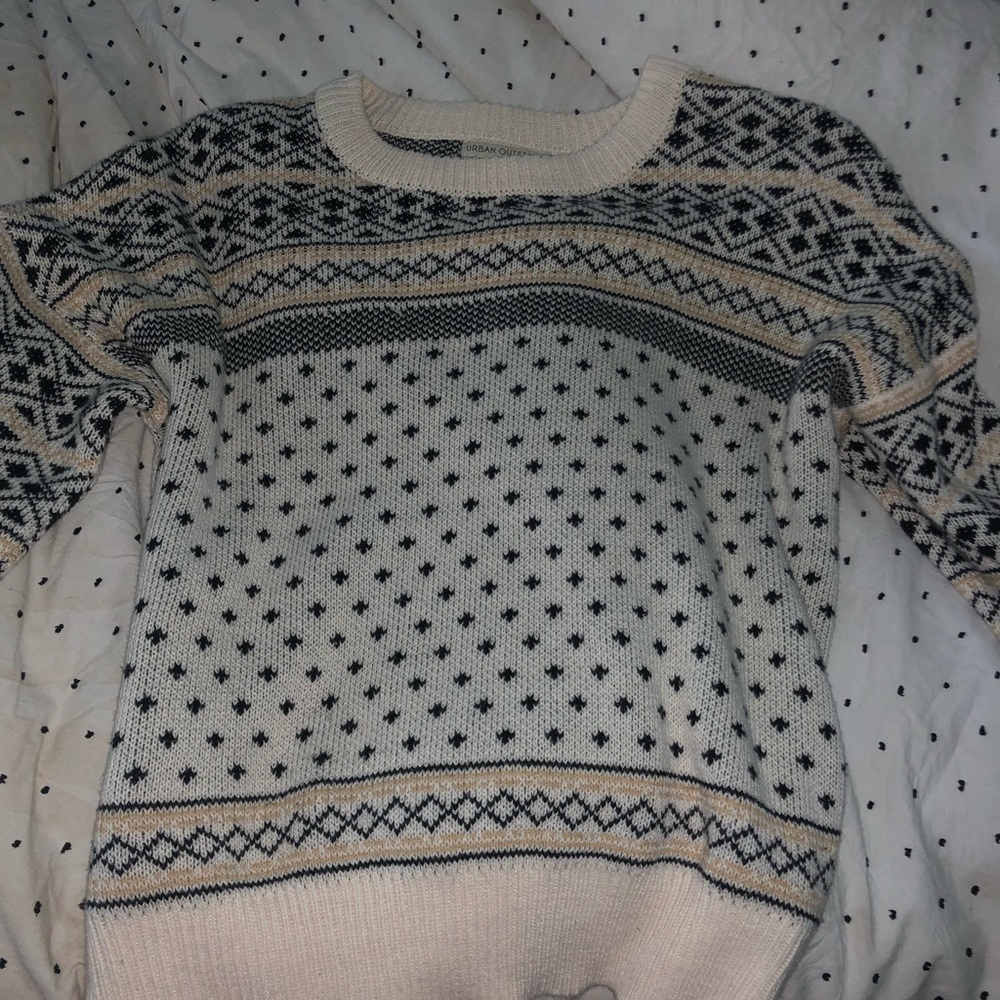 urban outfitters sweater